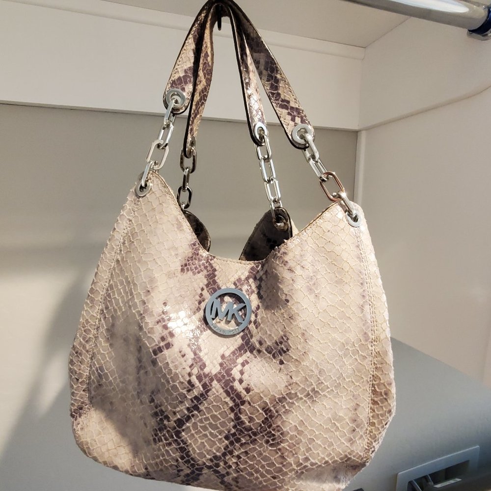 Michael Kors Hobo Shoulder Bag